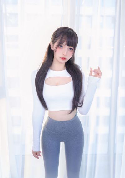 动漫黑暗圣经_十万网红美女美酱