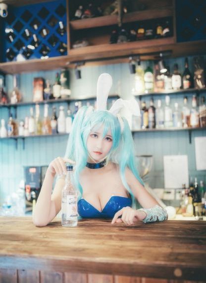 奥特曼蓝月战士电影在线_BD英语在线观看视频