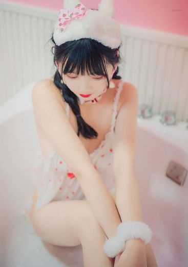 隔壁的女邻居4_高清高清在线观看