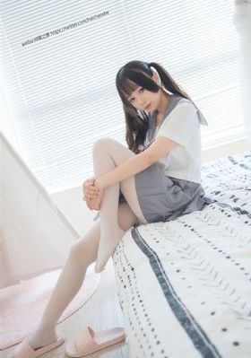 变成黑皮辣妹后和朋友_高清手机免费观看完整